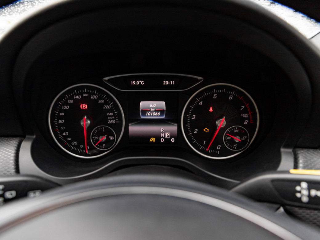2016 Mercedes-Benz A 180