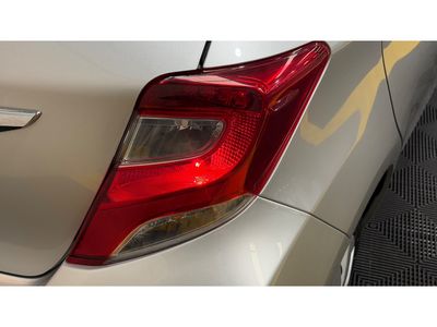 2016 Toyota Vitz