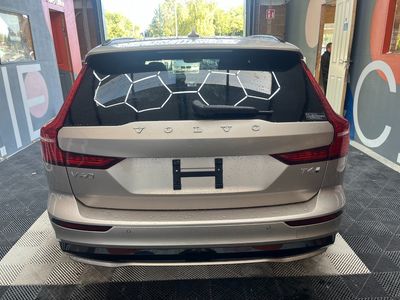 2025 Volvo V60