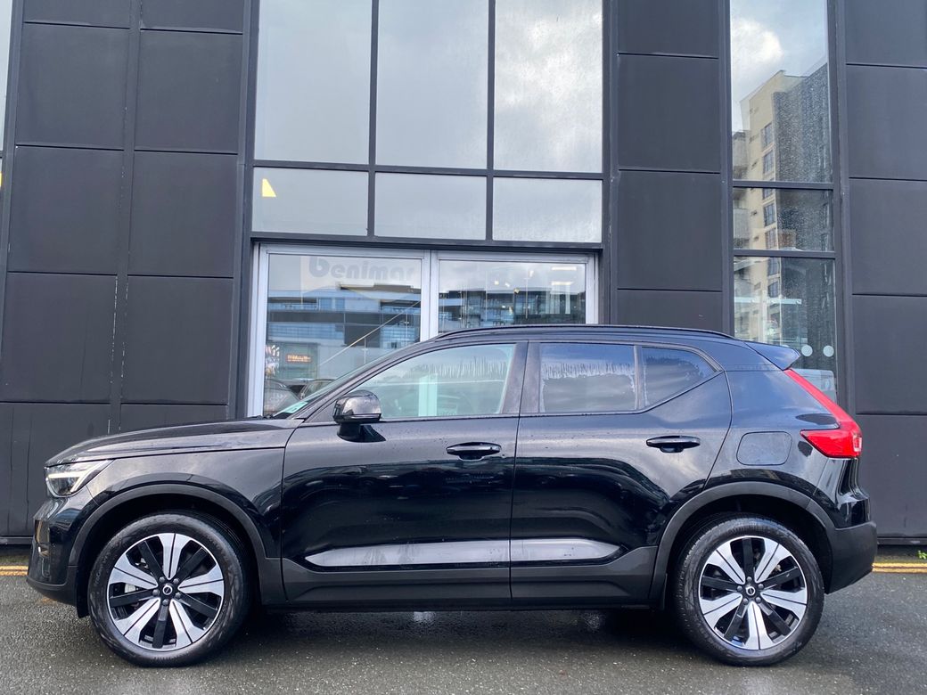 2023 Volvo XC40