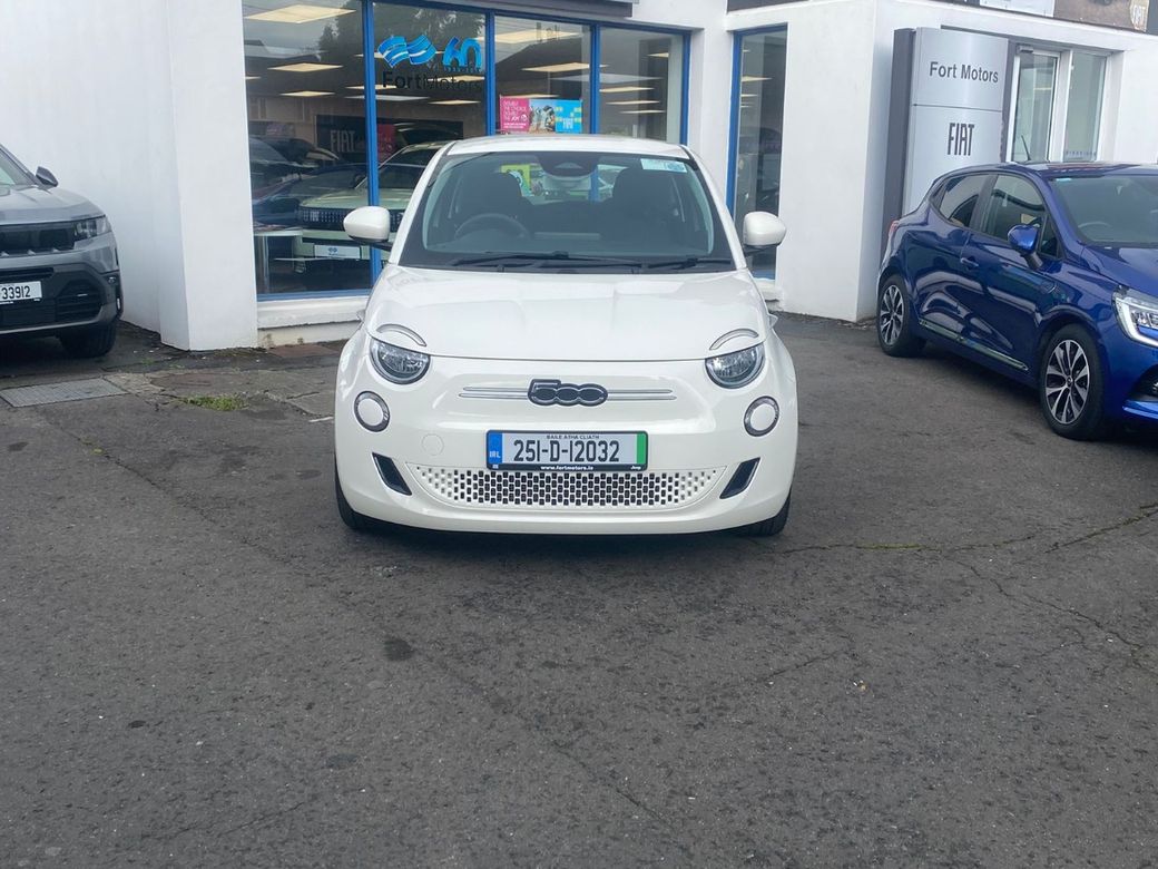 2025 Fiat 500e