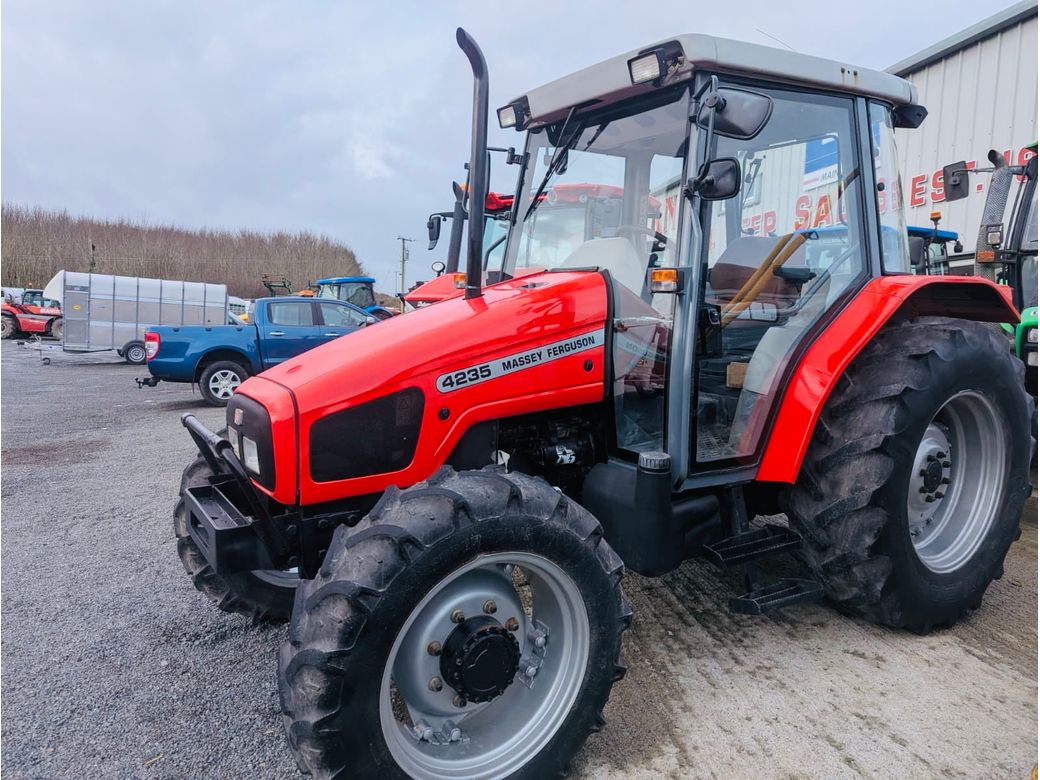 1998 Massey Ferguson 4245