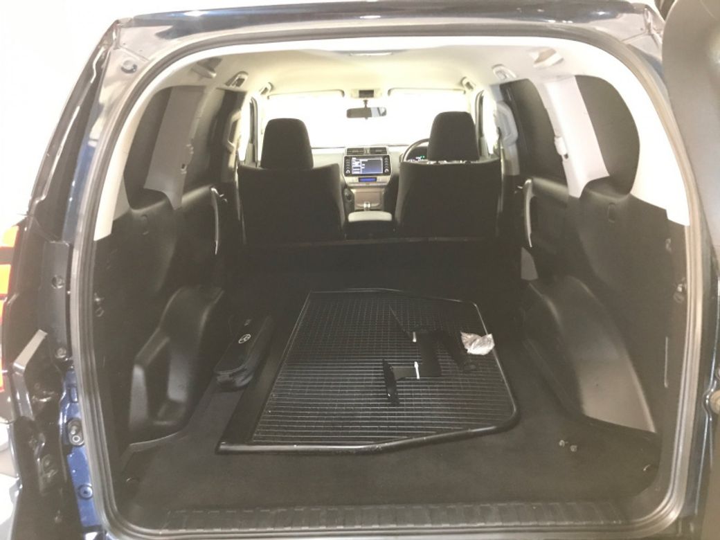 2023 Toyota Landcruiser