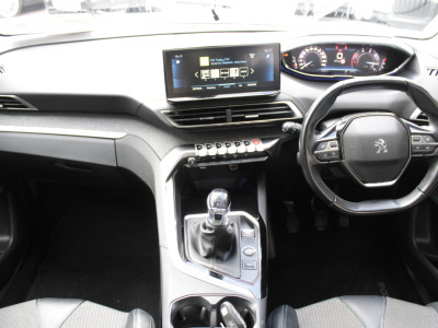 2022 Peugeot 5008