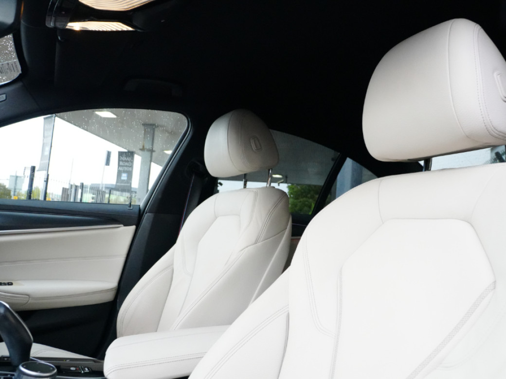 2021 BMW 5 Series