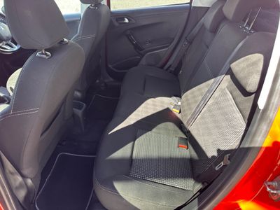2015 Peugeot 208
