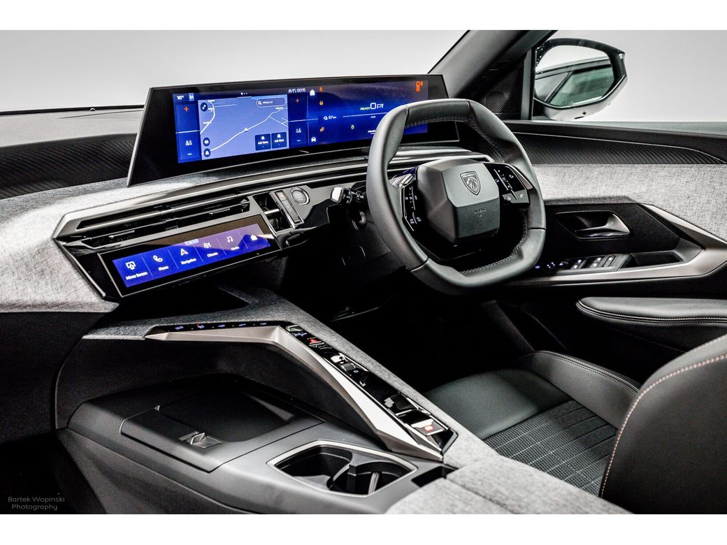 2025 Peugeot 5008
