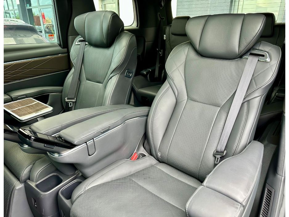 2025 Toyota Alphard