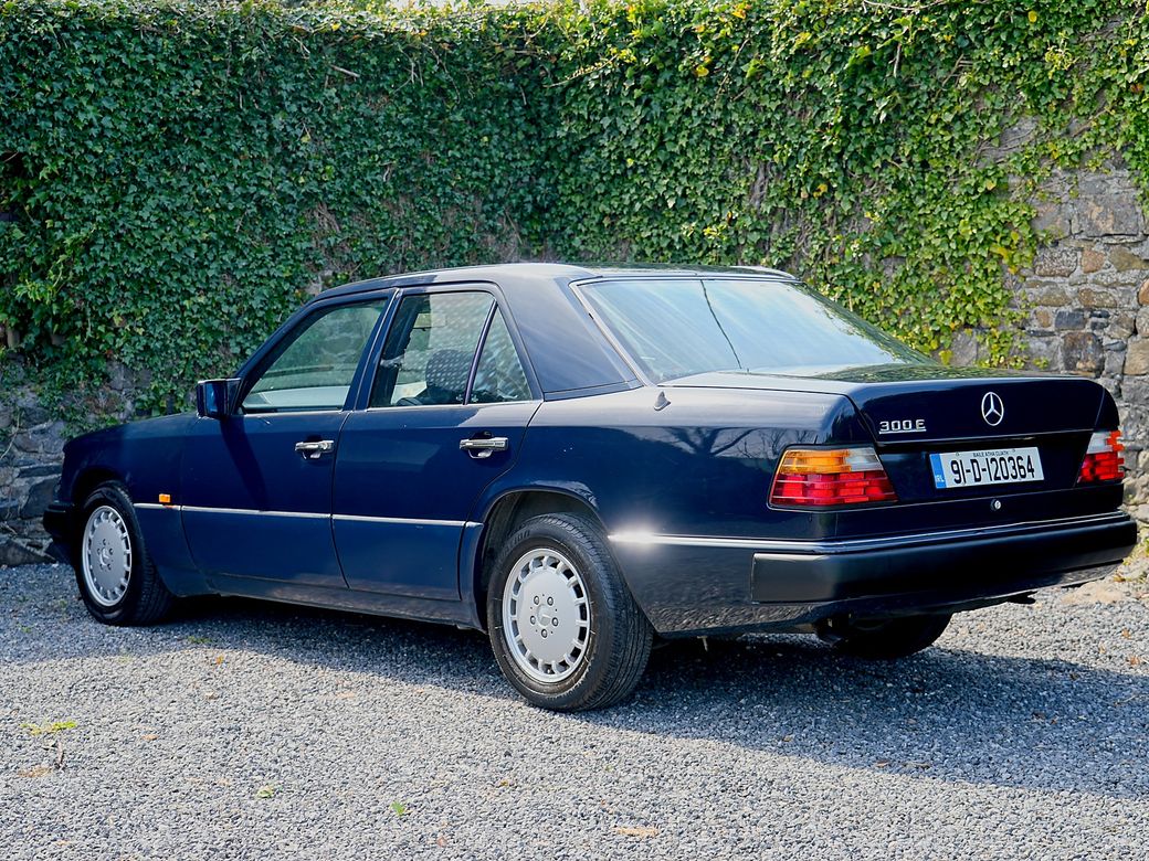 1991 Mercedes-Benz E 300