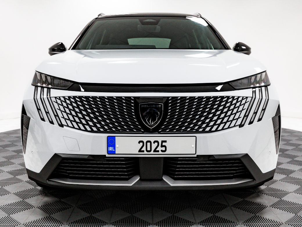 2025 Peugeot 5008