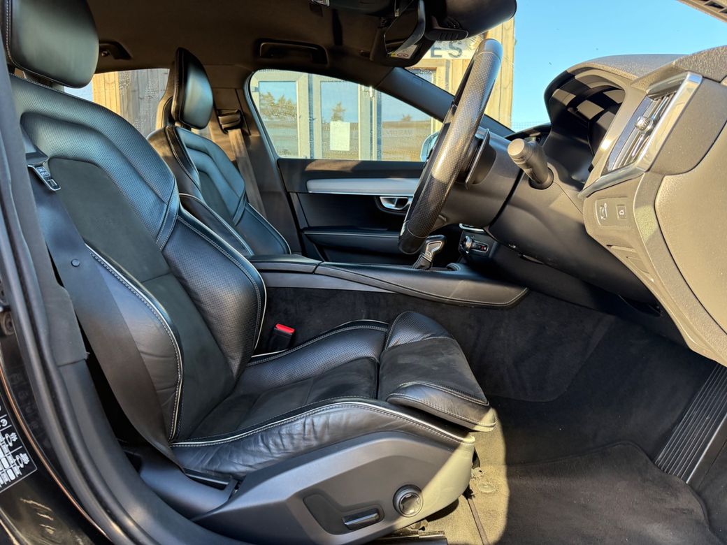2018 Volvo S90