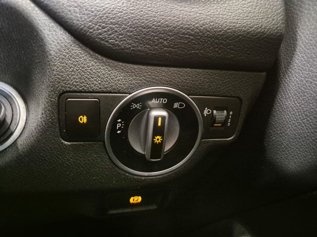 2014 Mercedes-Benz CLA Class