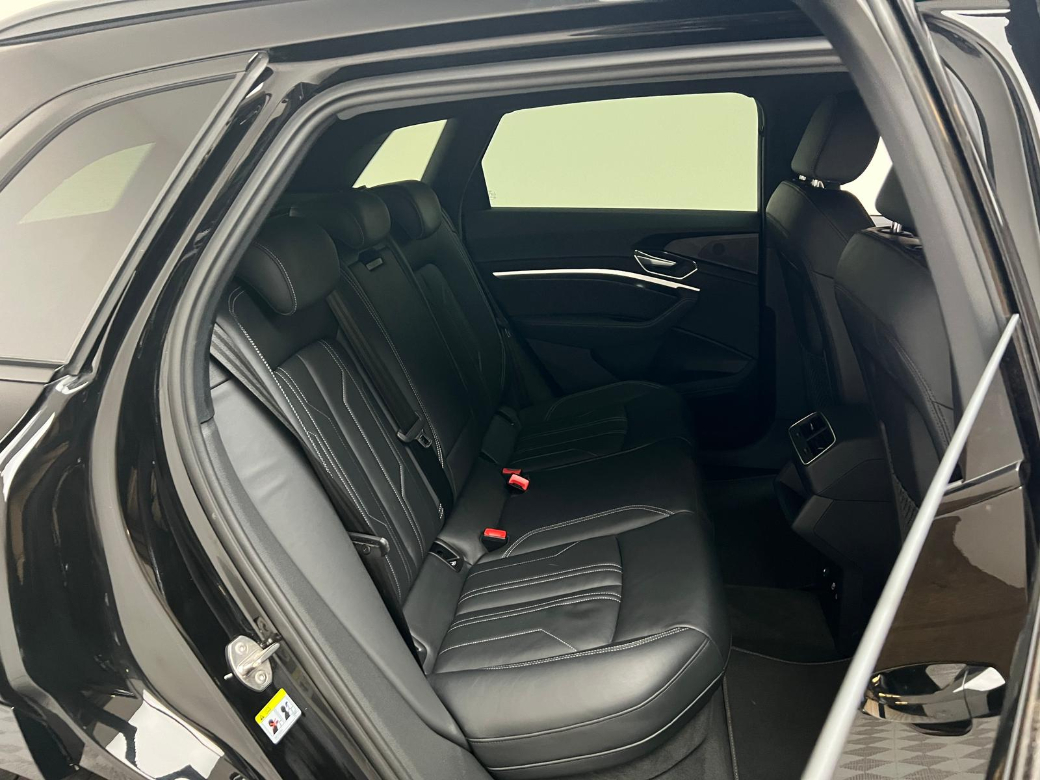 2021 Audi e-tron