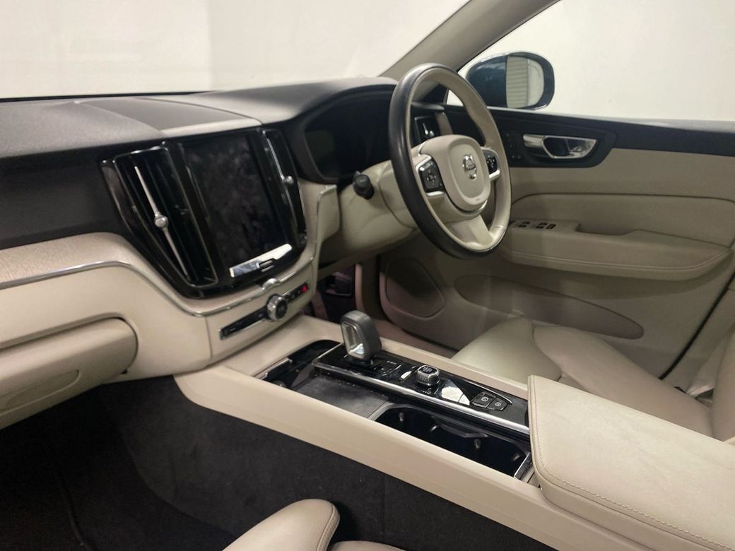 2022 Volvo XC60
