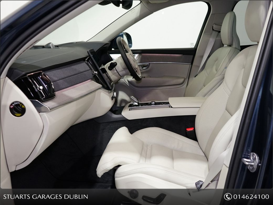 2025 Volvo XC90