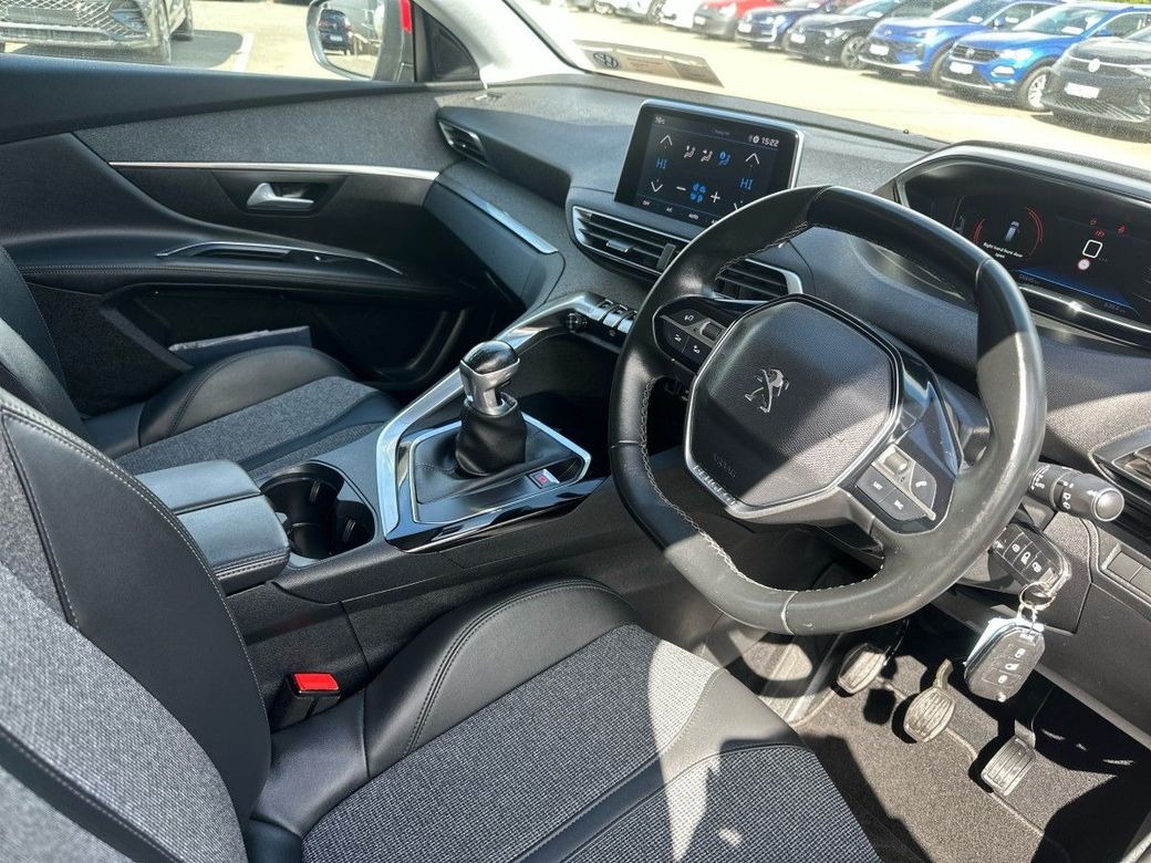 2020 Peugeot 5008