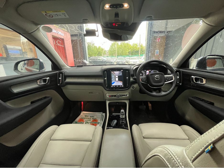 2021 Volvo XC40