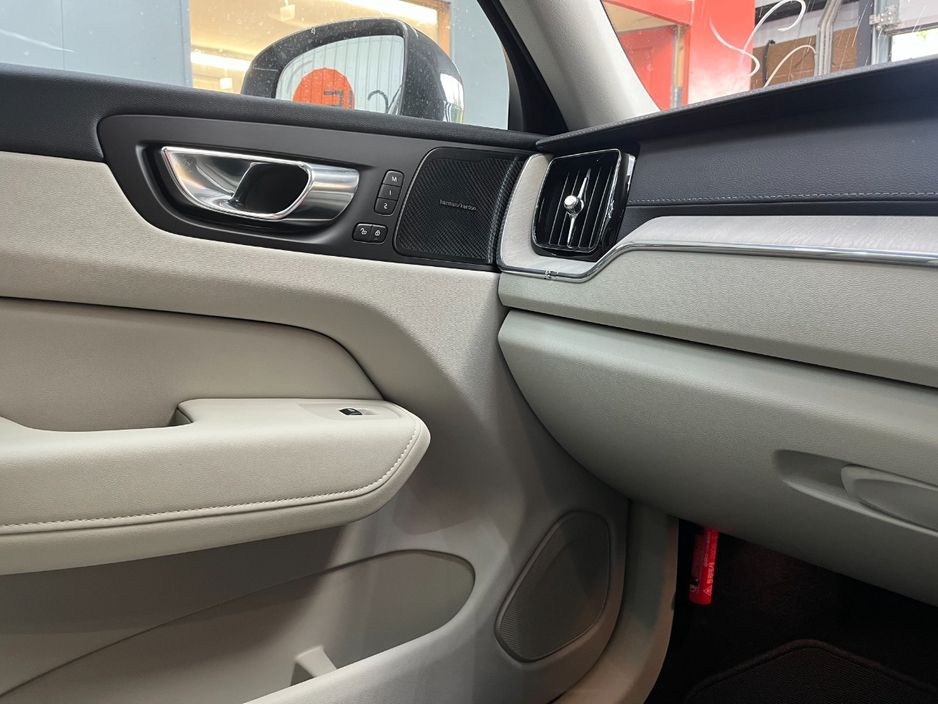 2022 Volvo XC60