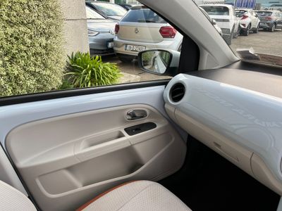 2013 Volkswagen up!