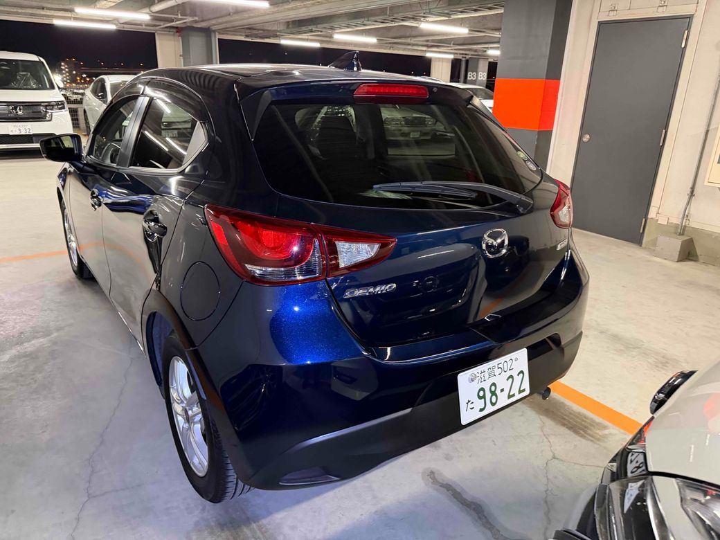 2017 Mazda Demio