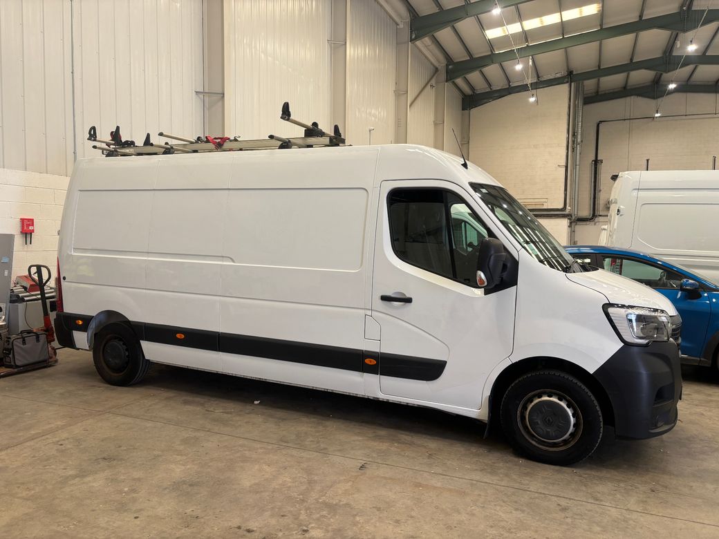 2023 Renault Master