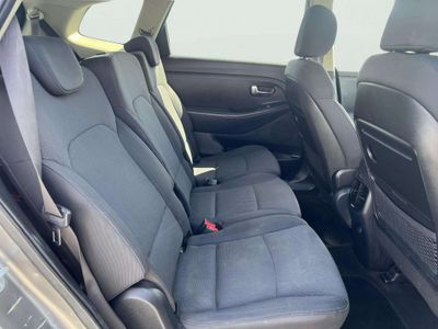 2014 Kia Carens
