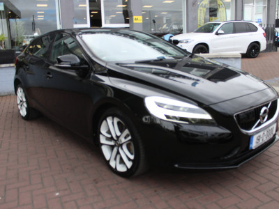 2019 Volvo V40