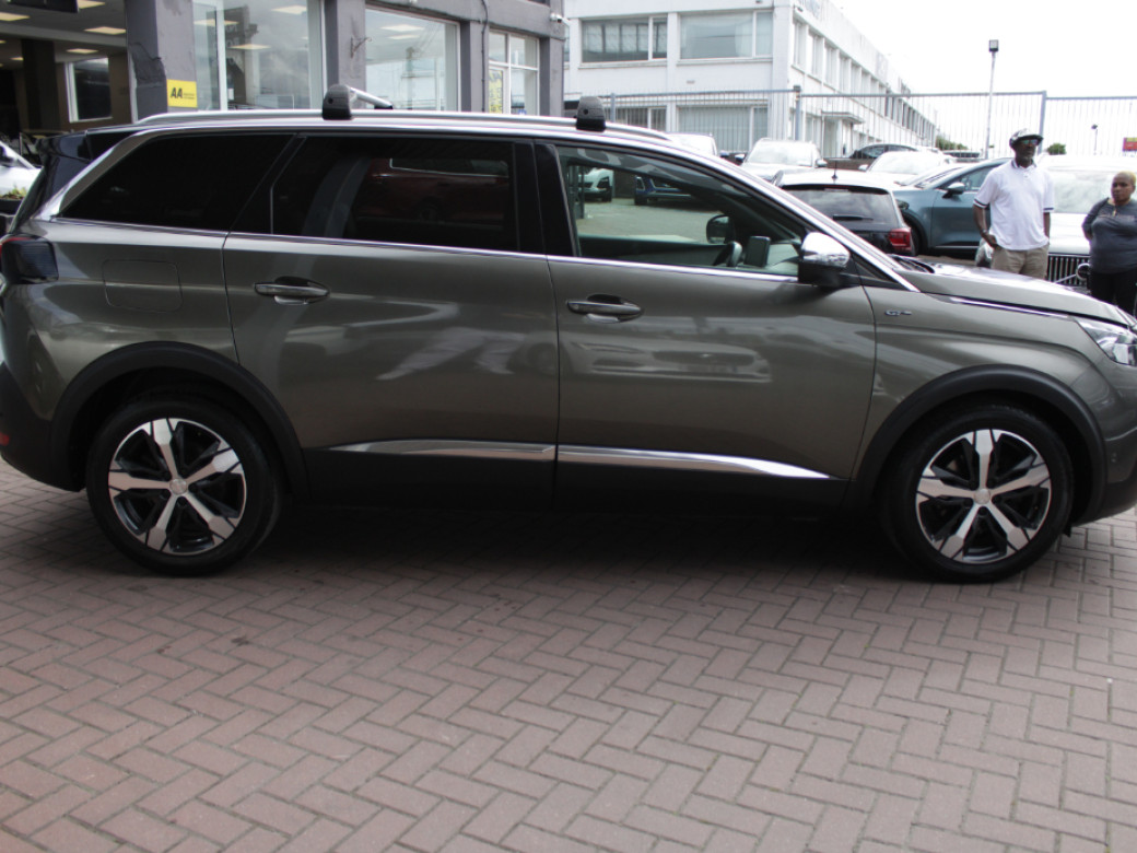 2018 Peugeot 5008