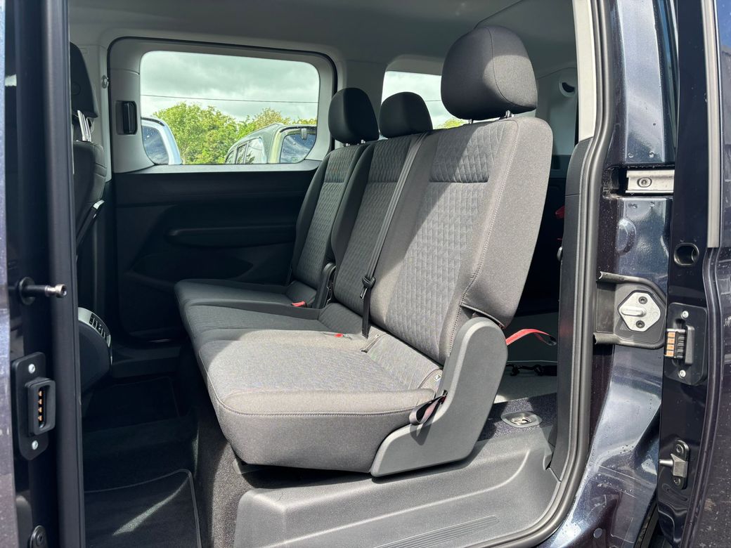 2025 Volkswagen Caddy Maxi Life