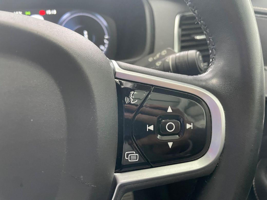 2022 Volvo XC90