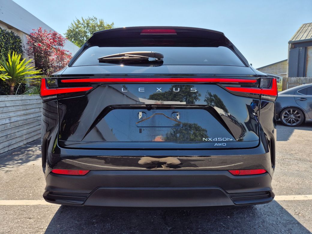 2023 Lexus NX 450H+