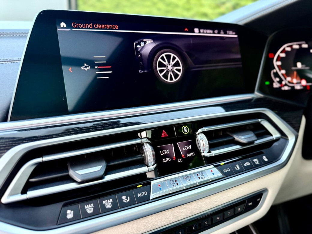 2019 BMW X7
