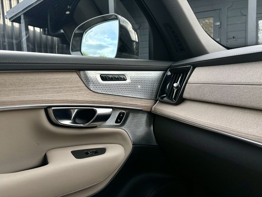 2025 Volvo XC90