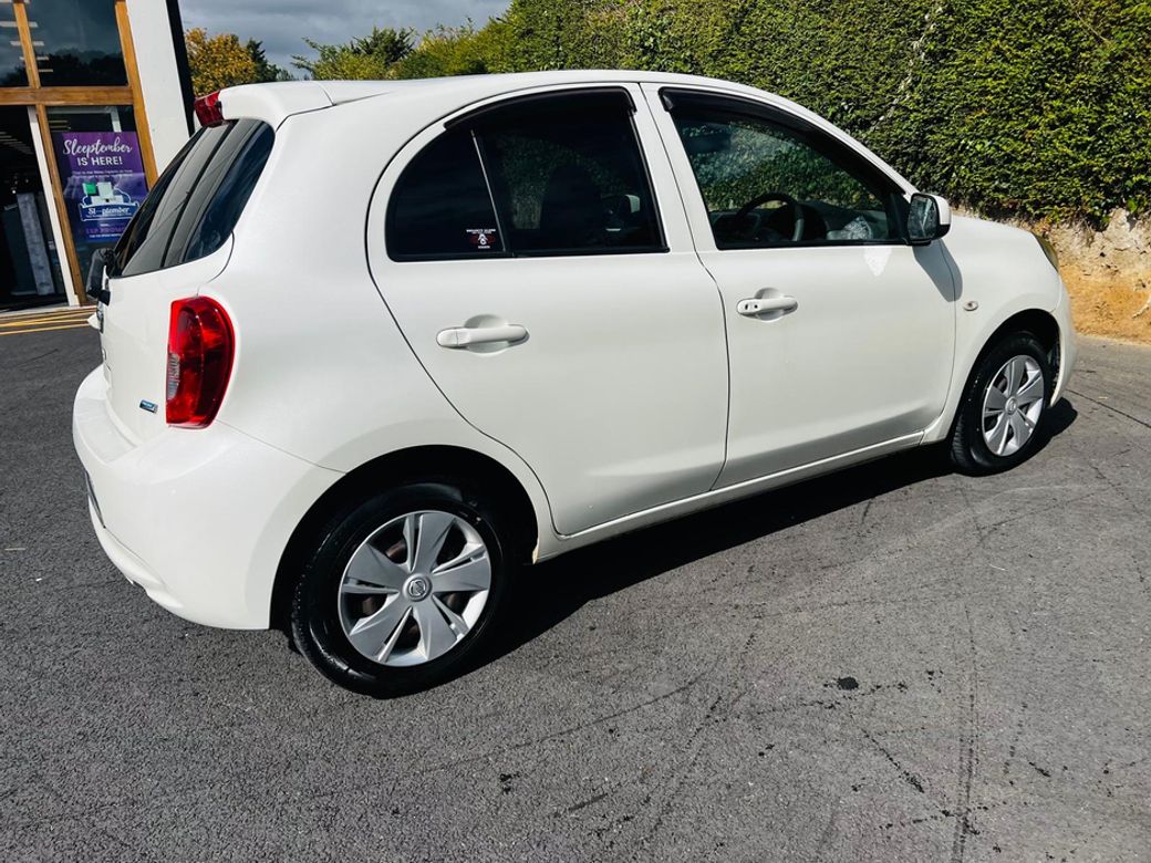 2017 Nissan March