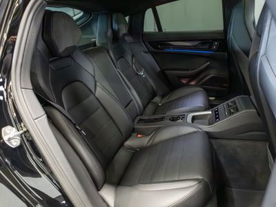 2024 Porsche Panamera