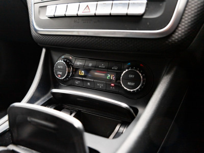 2016 Mercedes-Benz A 180