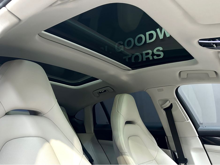 2023 Porsche Panamera