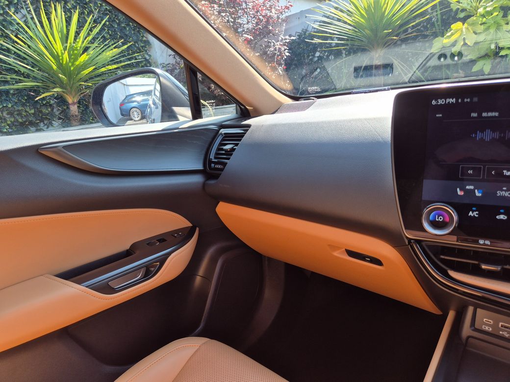 2023 Lexus NX 450H+