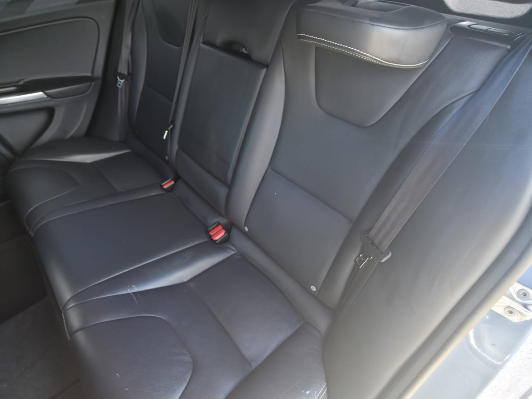 2017 Volvo V60