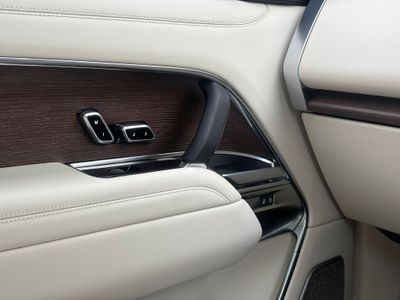 2025 Land Rover Range Rover