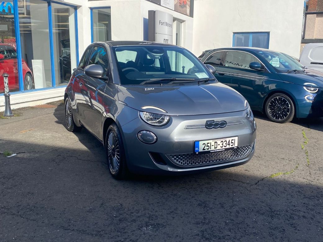 2025 Fiat 500e