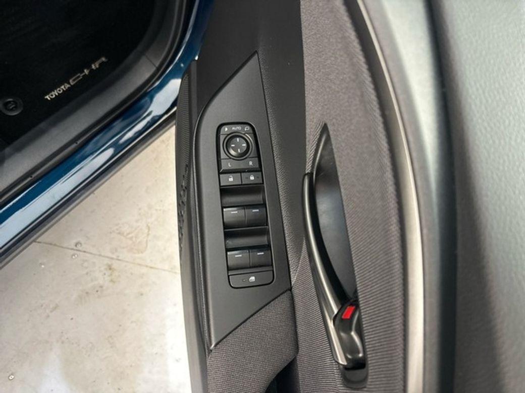 2024 Toyota C-HR