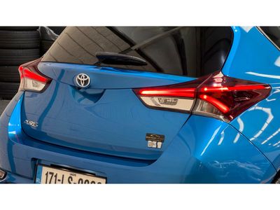 2017 Toyota Auris