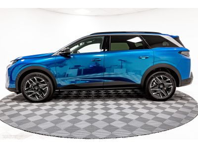 2025 Peugeot 5008