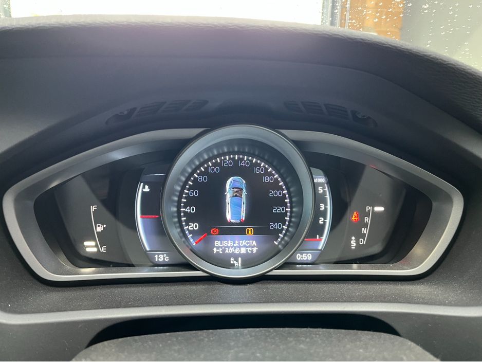 2016 Volvo V40