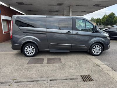2023 Ford Tourneo