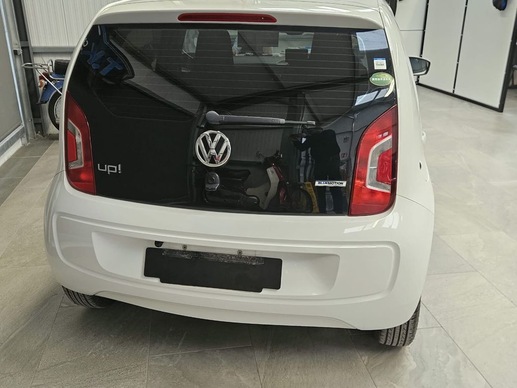 2015 Volkswagen up!