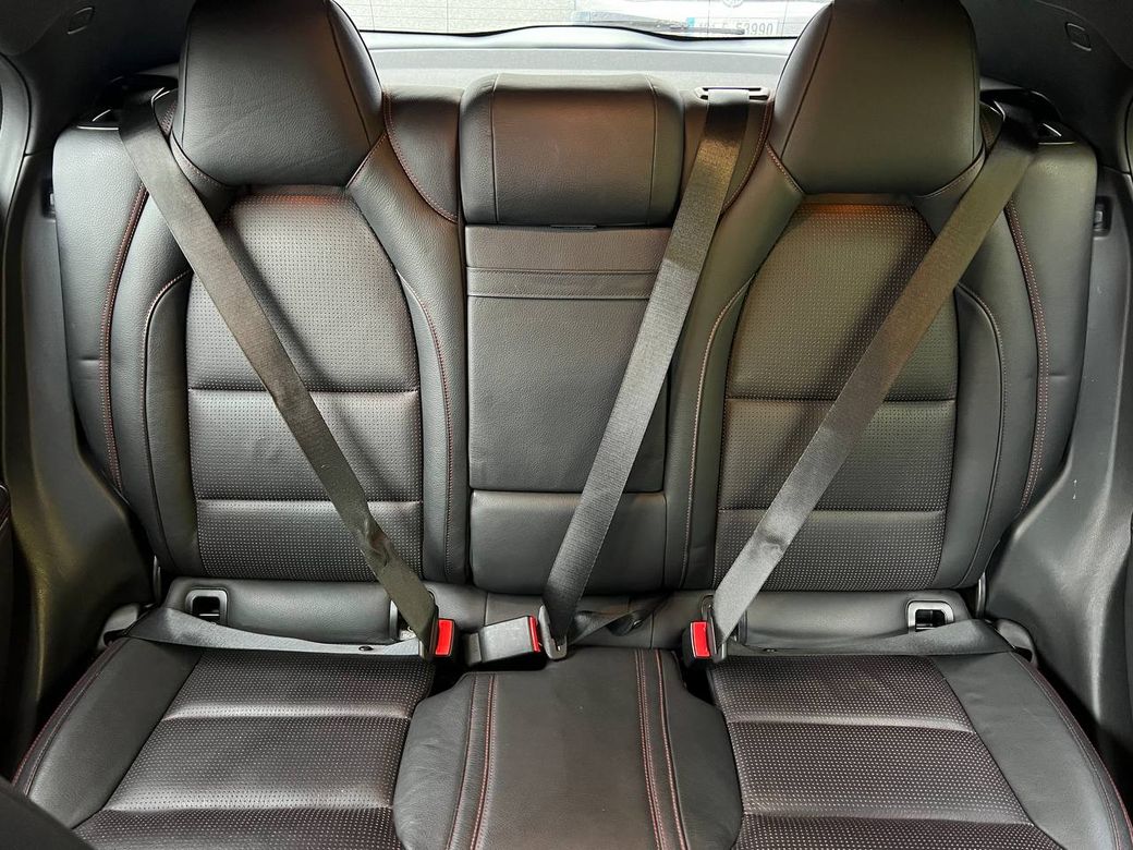 2013 Mercedes-Benz A 180