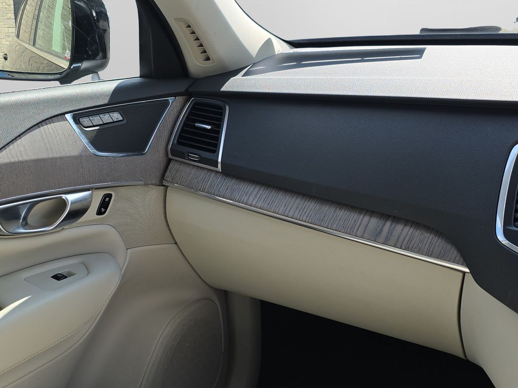 2023 Volvo XC90