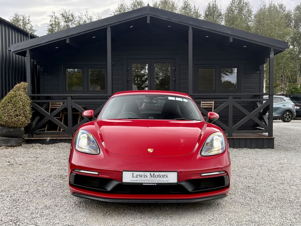 2021 Porsche Cayman